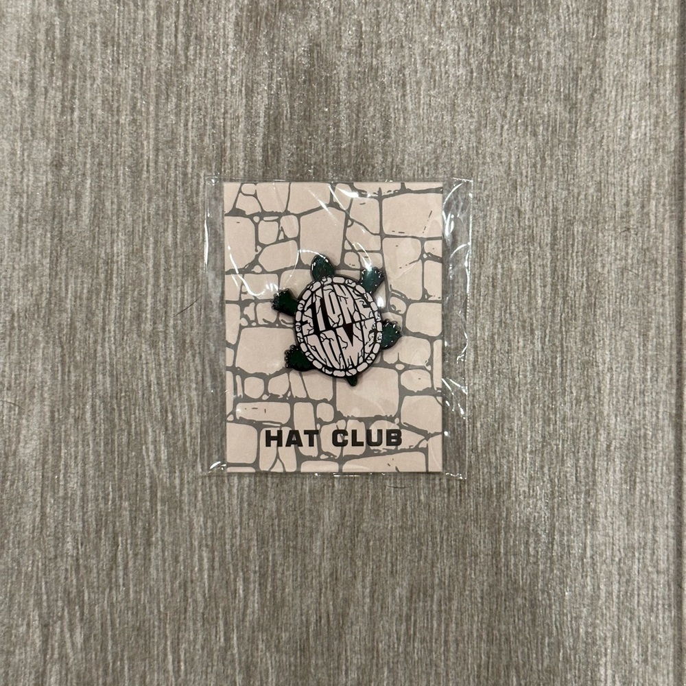 Hat Club Exclusive Stone Dome Turtle Pin Enamel Rare New Sealed